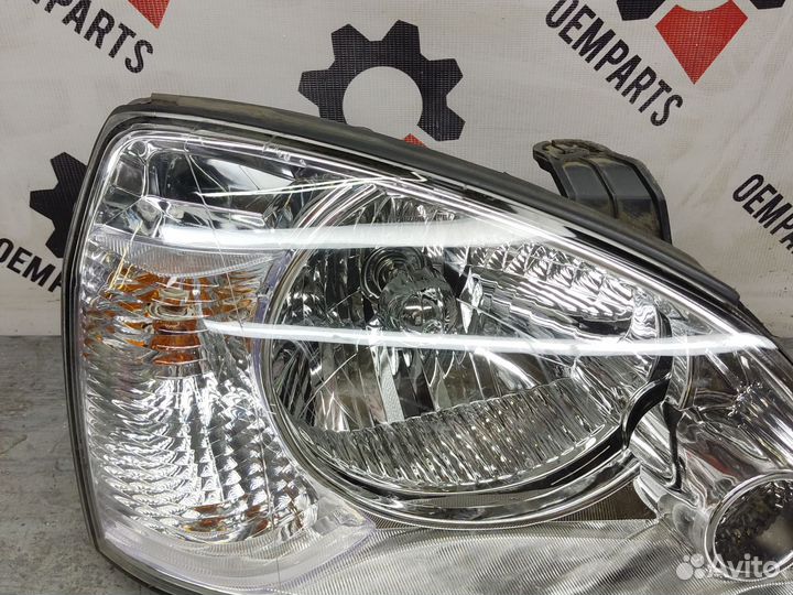 Фара правая Kia carens 2