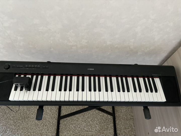 Синтезатор Yamaha Piaggero NP-12