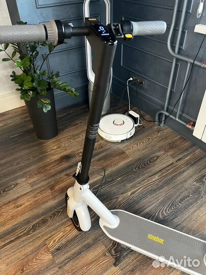 Электросамокат Ninebot KickScooter max g30lp