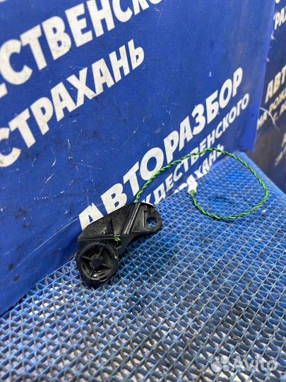 Динамик Bmw E39 седан 2000