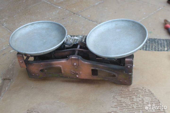 Весы кухонные на 5 кг с чашками