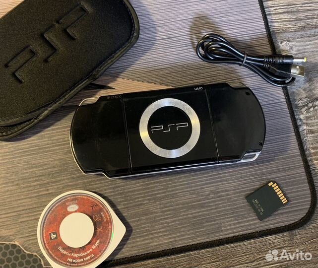 Sony PSP 2008 Piano Black 32gb 7500 игр (комплект)