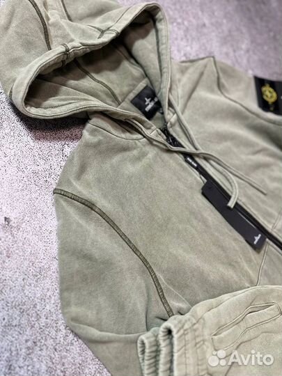 Спортивный костюм stone island