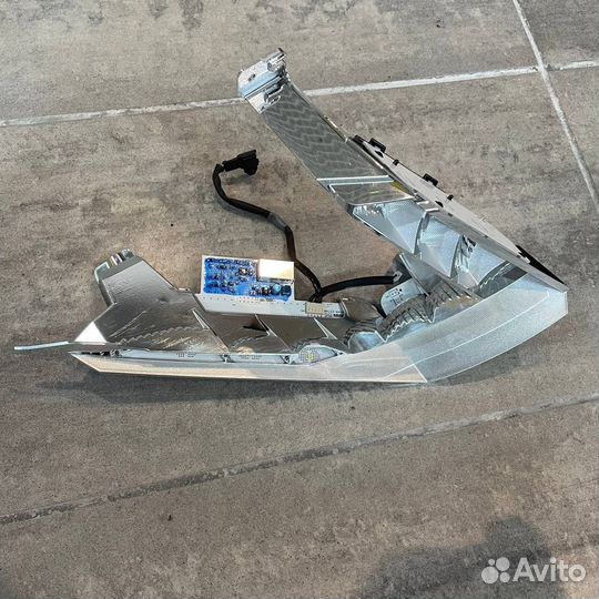 Диодный модуль Koito 10049-23746 правой фары T-32