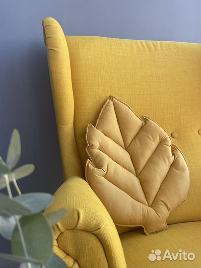 Подушка листочек