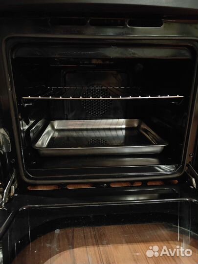 Духовой шкаф,варочная поверхность,вытяжка комплект