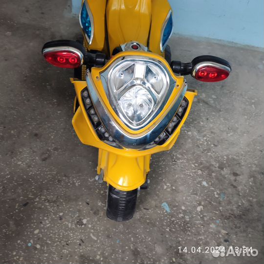 Детский мотоцикл на аккумуляторе бу