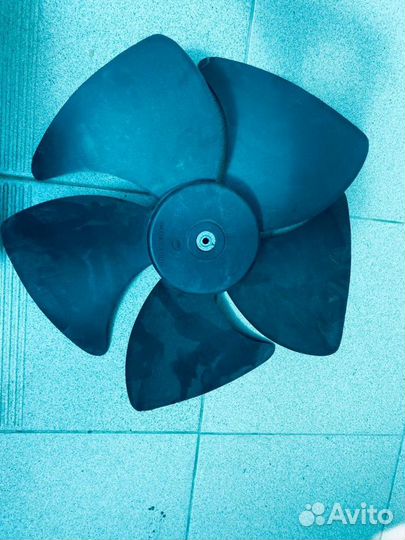 Крыльчатка внешнего блока сплита Bosch 12