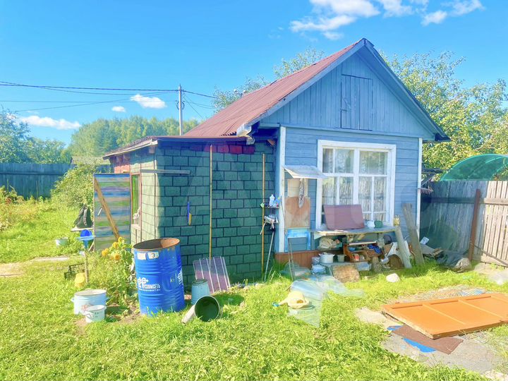 Дача 20 м² на участке 4 сот.