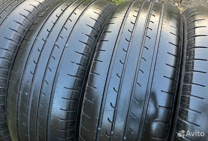 Goodyear EfficientGrip SUV 4x4 215/60 R17