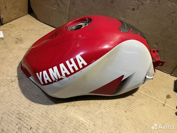 Yamaha R6 топливный бак 99-02