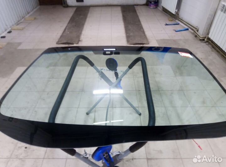 Лобовое стекло Мицубиси Аутлендер Outlander