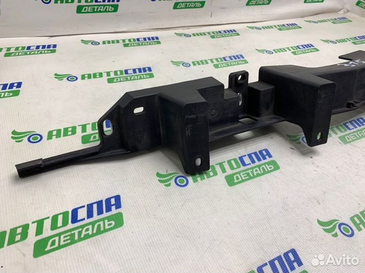 Кронштейн бампера передний Opel Astra J A17DTJ