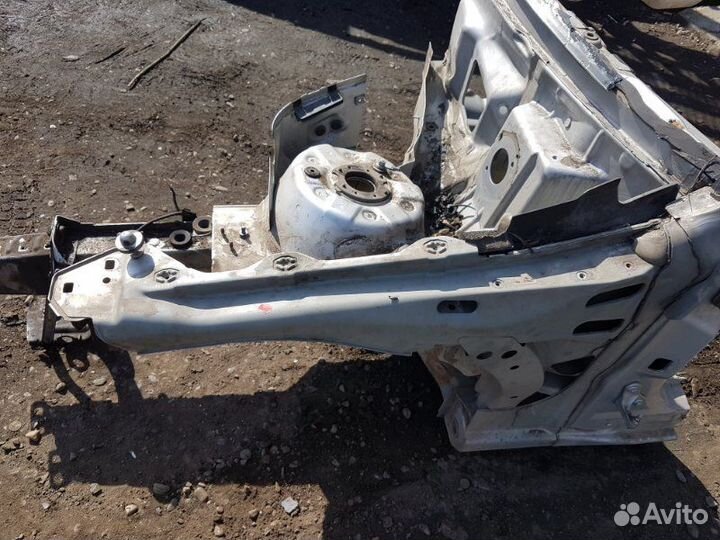 Лонжерон левый Mercedes-Benz C-Class W203 111951