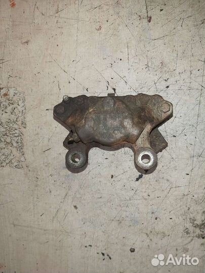 Суппорт тормозной задний правый для Volvo 850