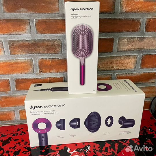 Фен Dyson HD 08 + расческа