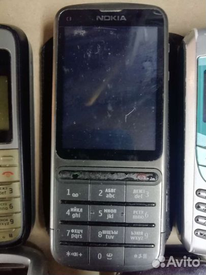 Мобильные телефоны