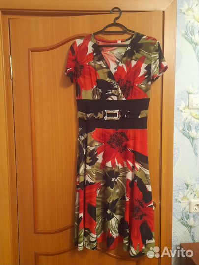 Платье женское