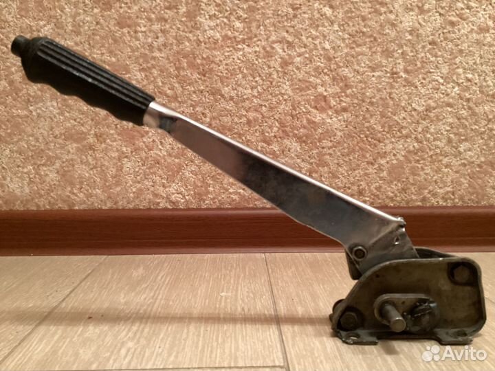 Рычаг ручника газ 2410