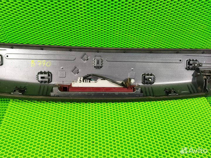 Спойлер крышки багажника Honda Pilot YF4 J35Z4