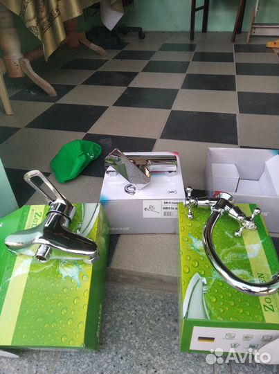 Продам краны