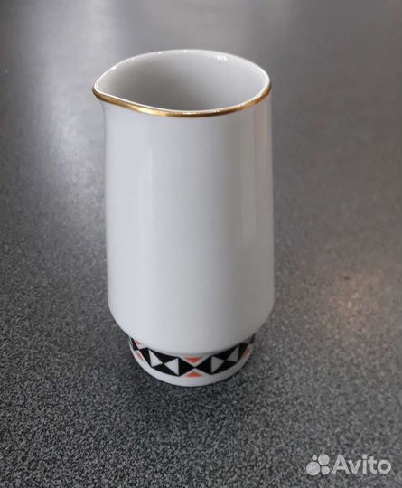 Элемент кофейного сервиза