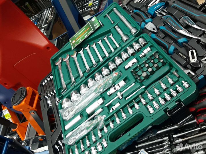 Набор инструментов jonnesway 82