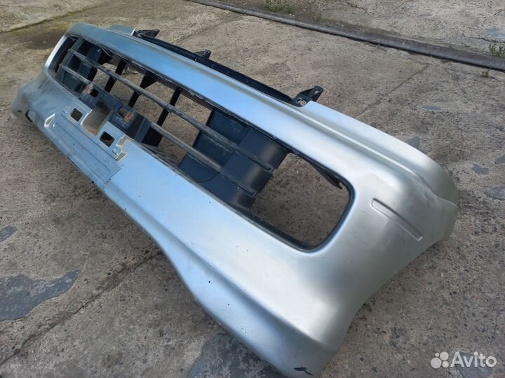 Бампер передний Daihatsu Atrai 7