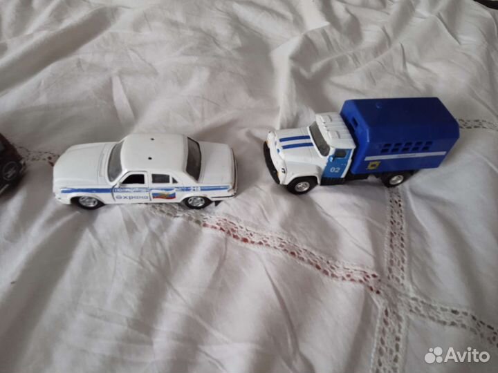 Машинки 3 шт