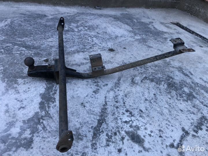 Фаркоп на ваз 2121