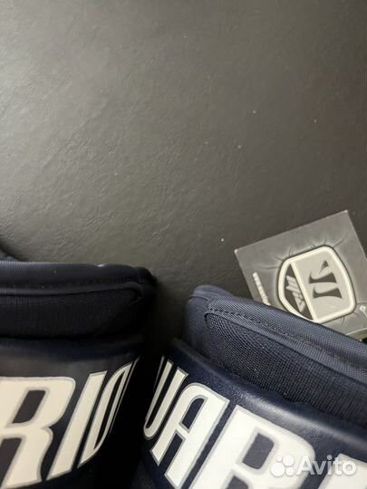 Перчатки warrior mia franchise sr