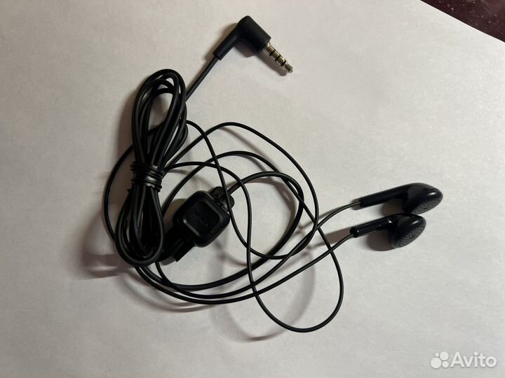 Наушники Nokia новые