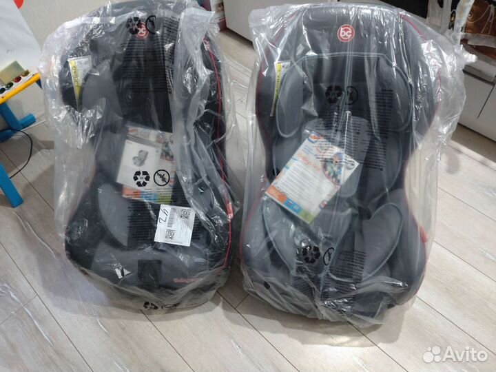 Детское автокресло новое