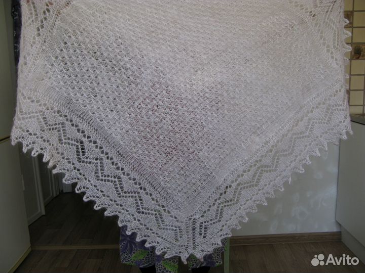 Пуховые платки, шарф, косынка