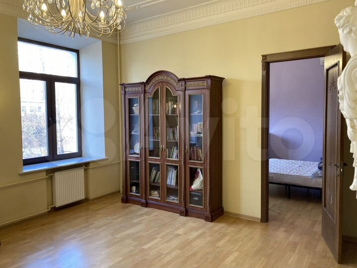 Комната 22 м² в 5-к., 3/11 эт.