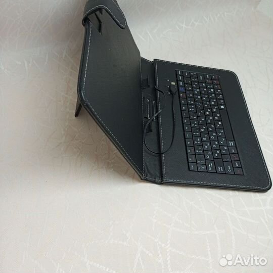 Чехол для планшета с клавиатурой