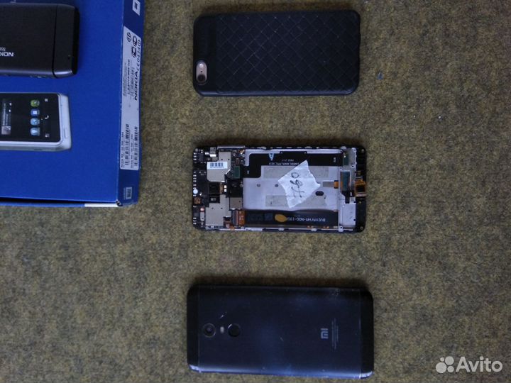 Телефоны рабочие и не рабочие на запчасти