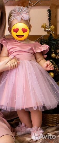 Набор на праздник или фотосессию повязка и пинетки