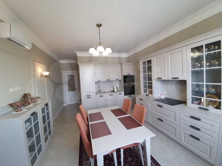 3-к. квартира, 91 м², 7/10 эт.