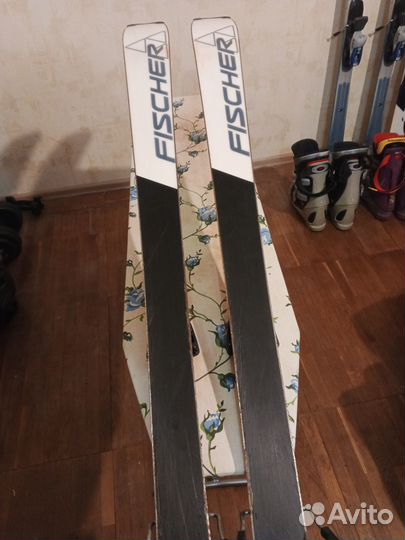 Горные лыжи и ботинки мужские