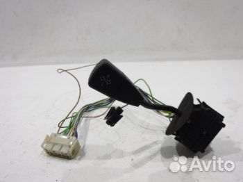 Переключатель поворотов подрулевой 61318360907