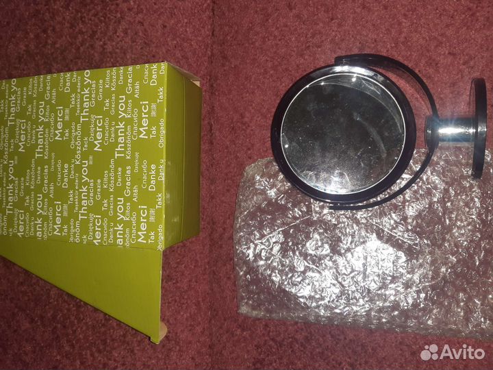 Зеркало с увеличением новое.кружка