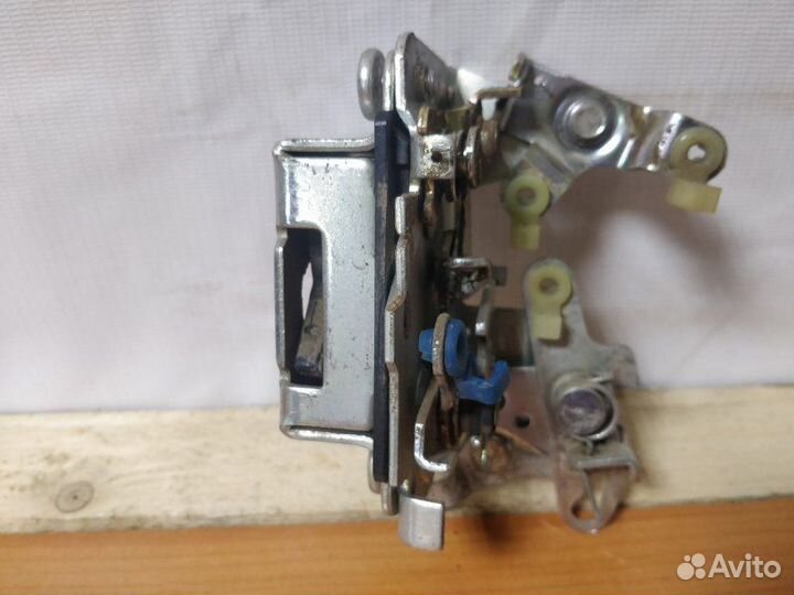 Замок двери задний правый Daewoo Nexia