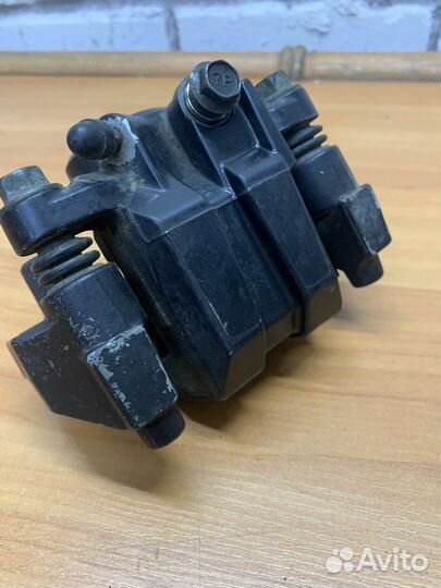 Задний тормозной суппорт Yamaha XP500 T-MAX