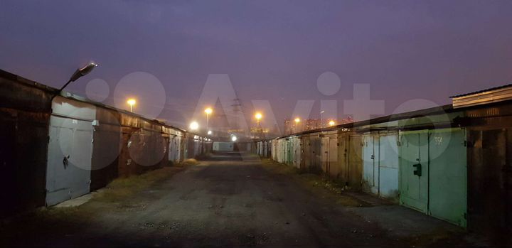 Гараж, > 30 м²