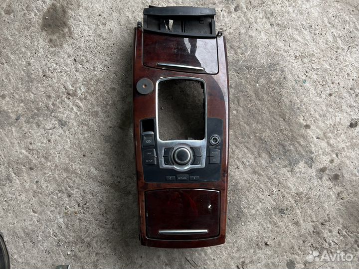 Центральная консоль Audi A6C6