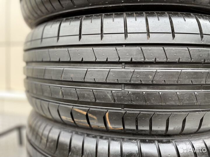 Pirelli P Zero PZ4 235/50 R20