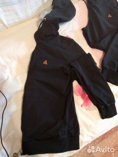 Спортивный костюм женский