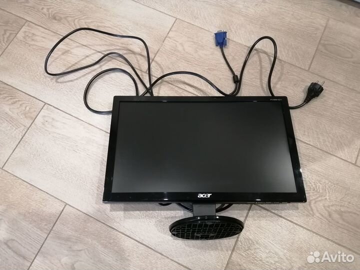 Продаю монитор для компьютера