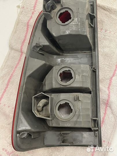 Фара toyota hilux 2011 2015